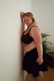 CindyBustyBBW.jpg