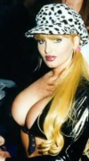 Taylor Wane photographed by Dirty Bob